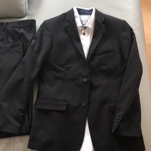 Calvin Klein Boy’s Suit, Size 16 in Black w/ Isaac Mizrahi Shirt, Size 14